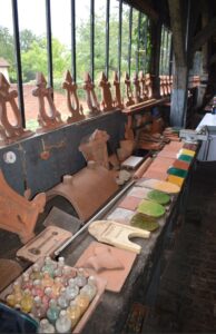 Visite tuilerie des Granges-sous-Grignon et collection de motos
